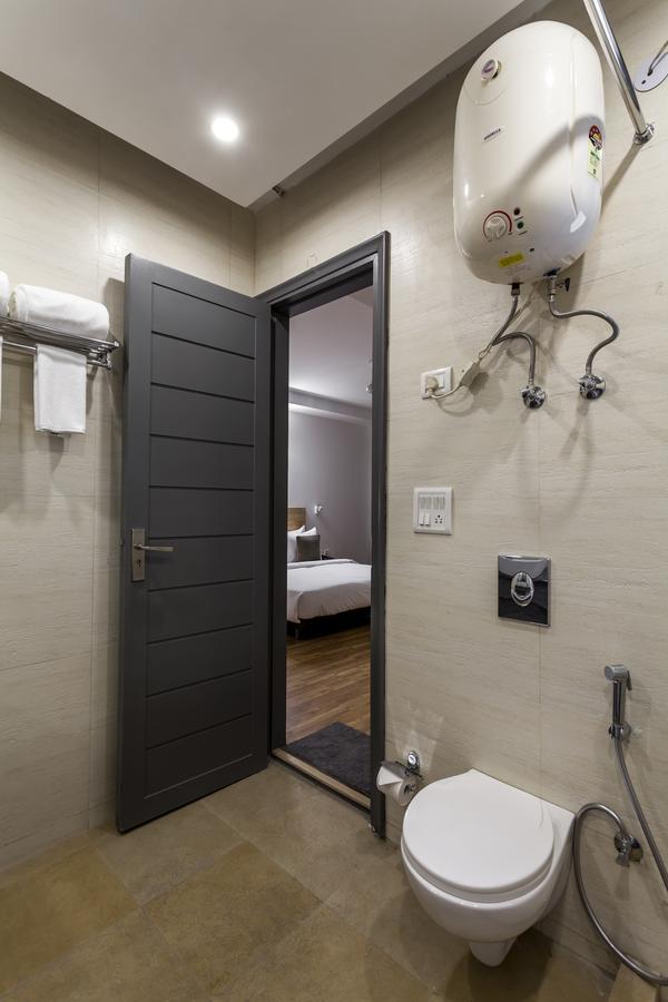 Oyo Townhouse 010 La Paradise New Delhi Luaran gambar