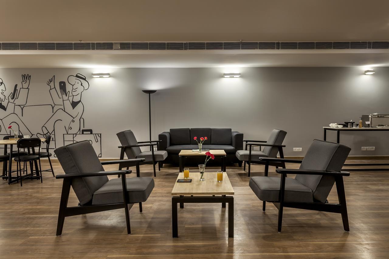 Oyo Townhouse 010 La Paradise New Delhi Luaran gambar
