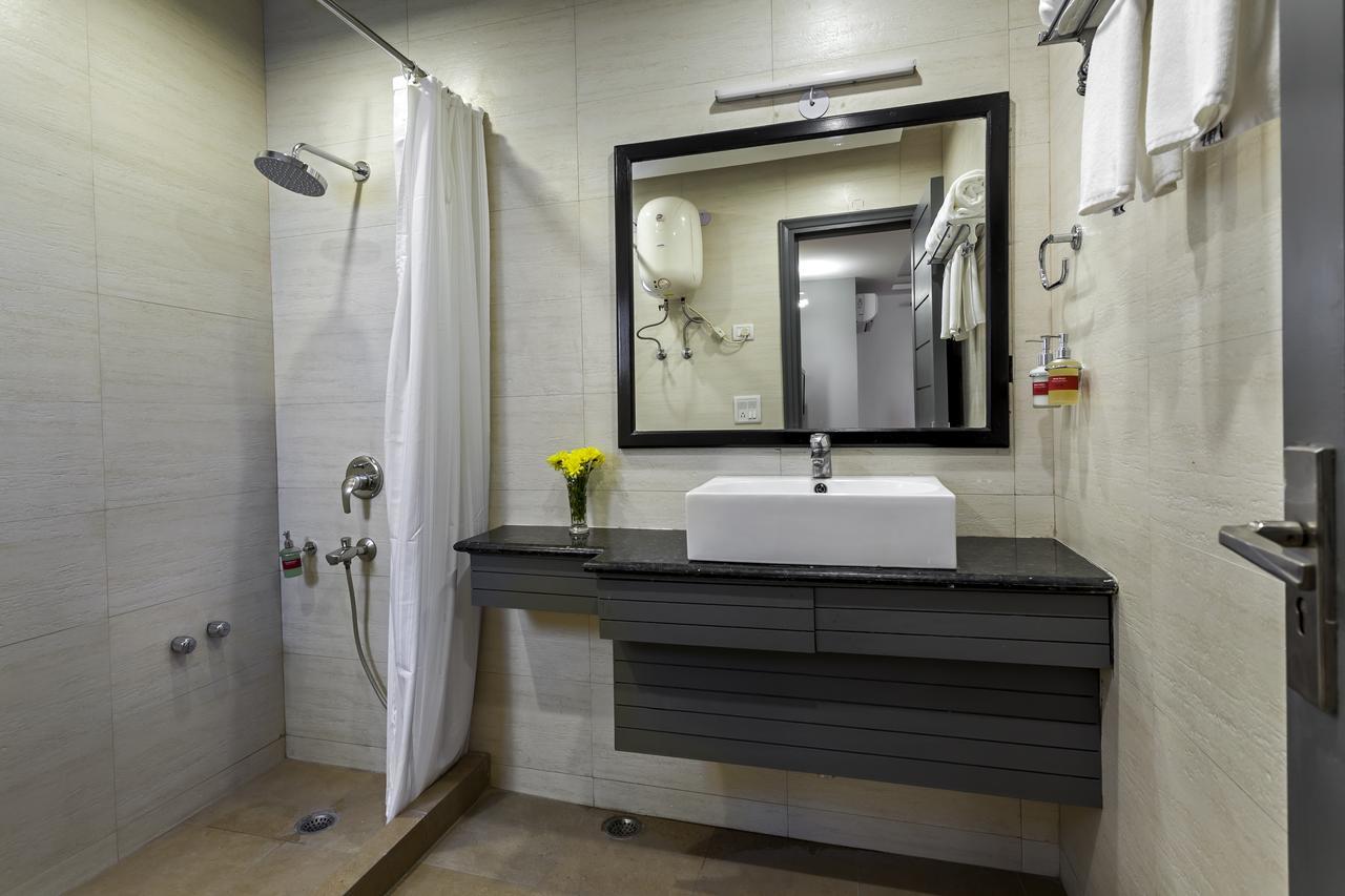 Oyo Townhouse 010 La Paradise New Delhi Luaran gambar